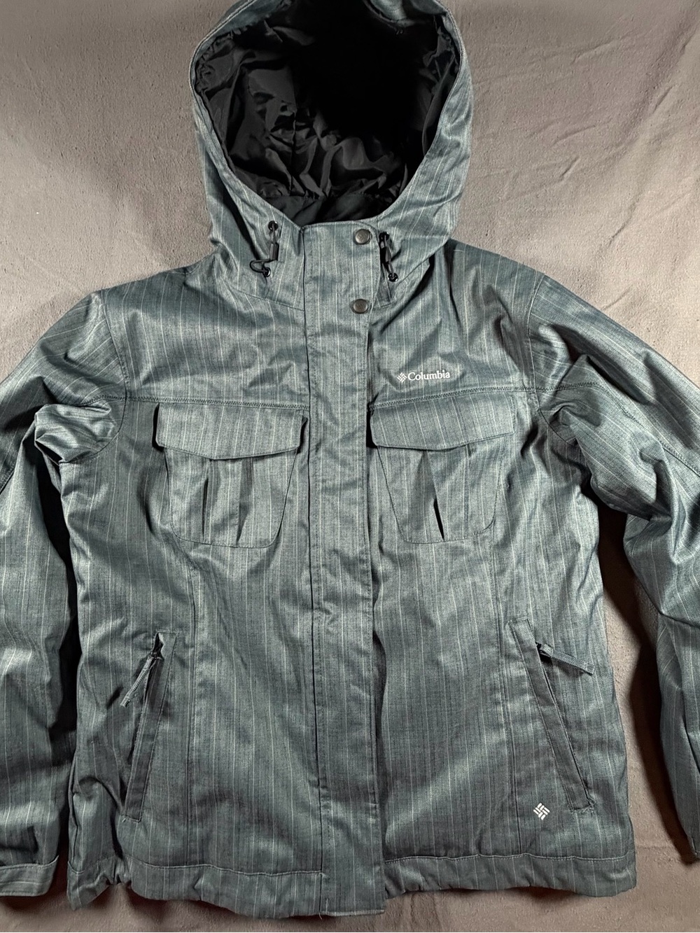 Columbia Women’s XL Gray Hooded Waterproof Omni-Tech Ski Jacket